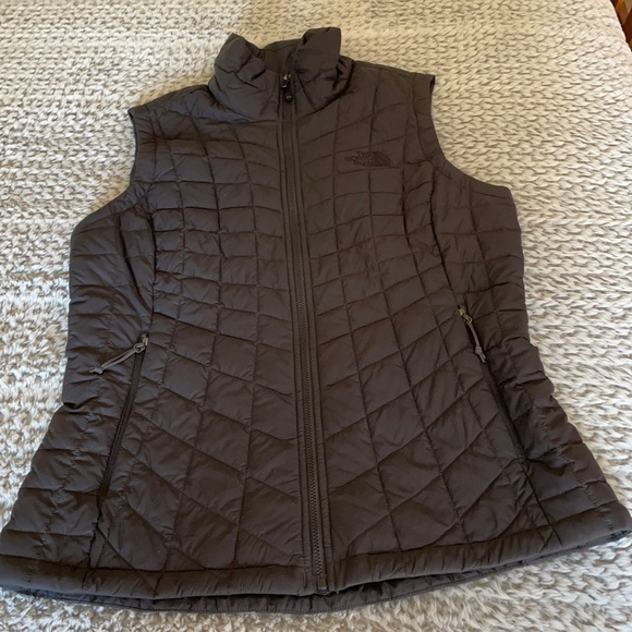 The North Face Jackets & Blazers - The North Face vest, size small